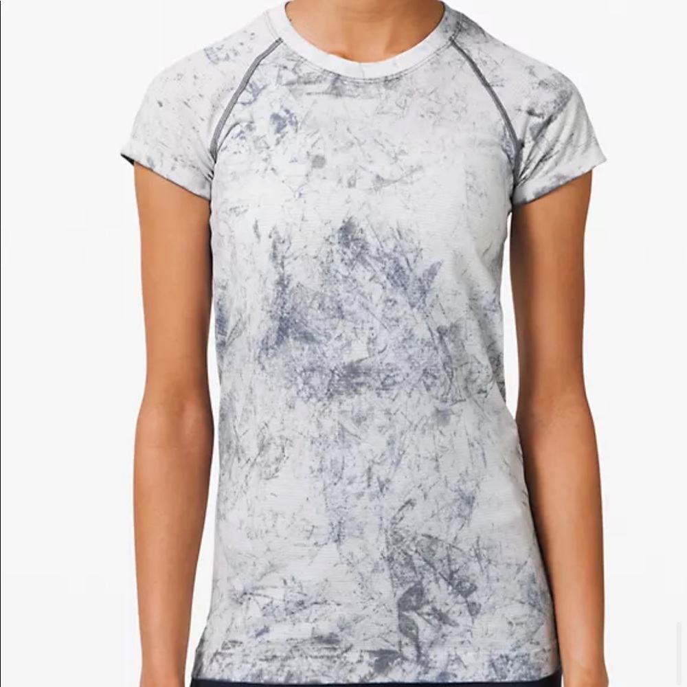Lululemon swiftly tech short sleeve 2.0
